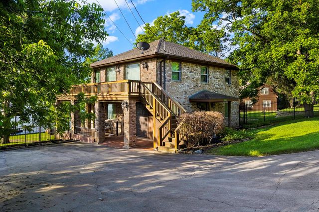 346 Shoreline Drive, Livingston, TX 77351