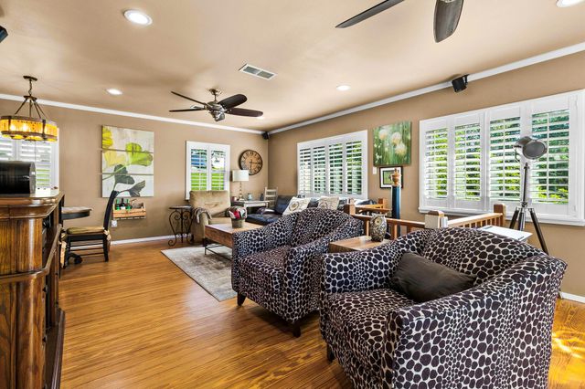 346 Shoreline Drive, Livingston, TX 77351