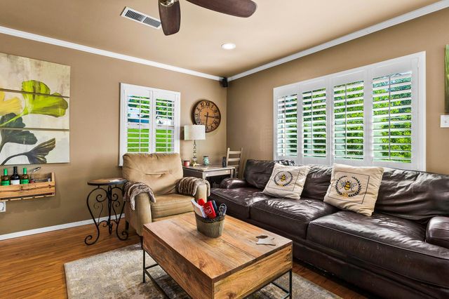 346 Shoreline Drive, Livingston, TX 77351