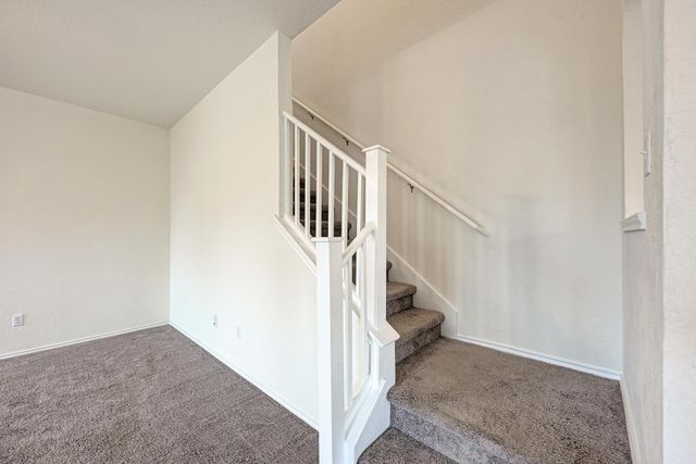 521 Lady Swiss LN, Hutto, TX 78634