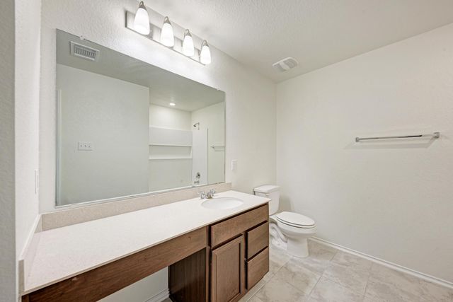 521 Lady Swiss LN, Hutto, TX 78634