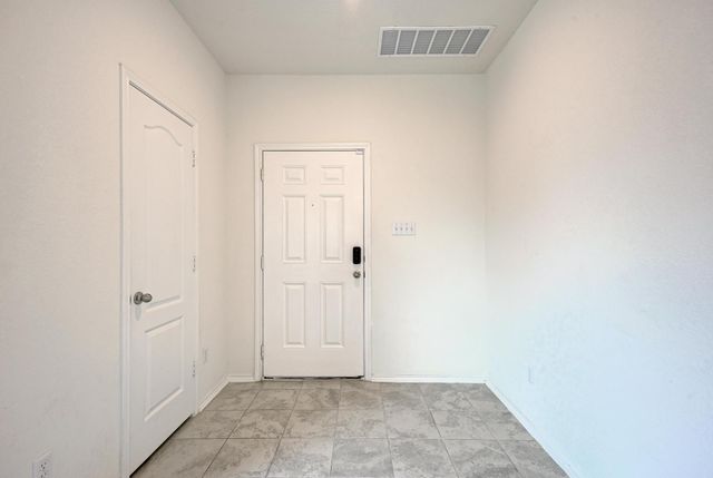 521 Lady Swiss LN, Hutto, TX 78634