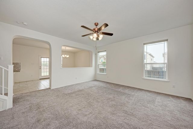 521 Lady Swiss LN, Hutto, TX 78634