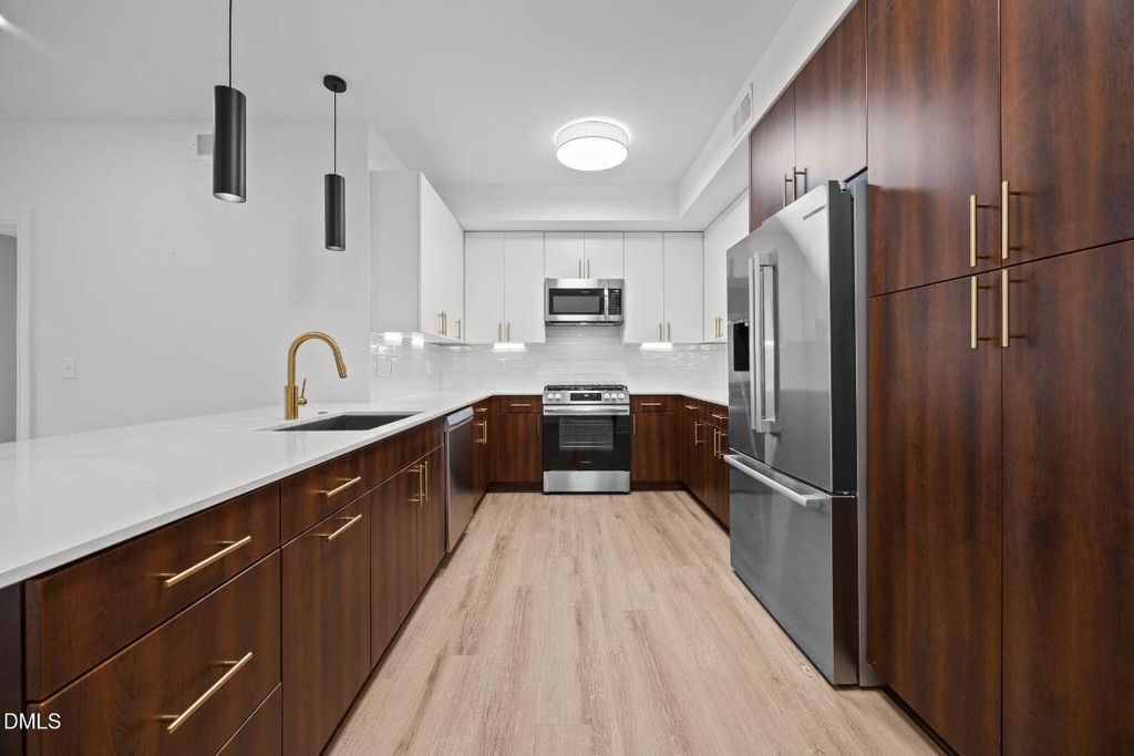 615 W Peace Street 307, Raleigh, NC 27605