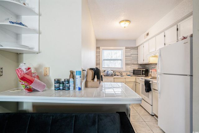 601 38th Ave N Apt E2, Myrtle Beach, SC 29577