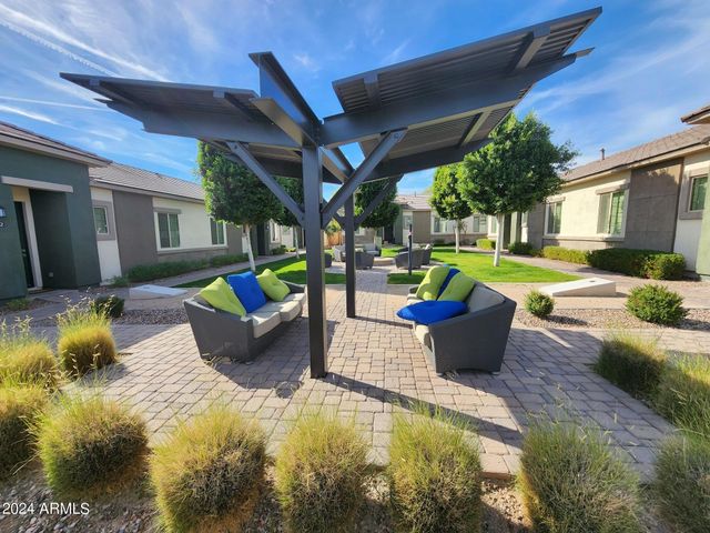 9652 E HAMPTON Avenue 2, Mesa, AZ 85209