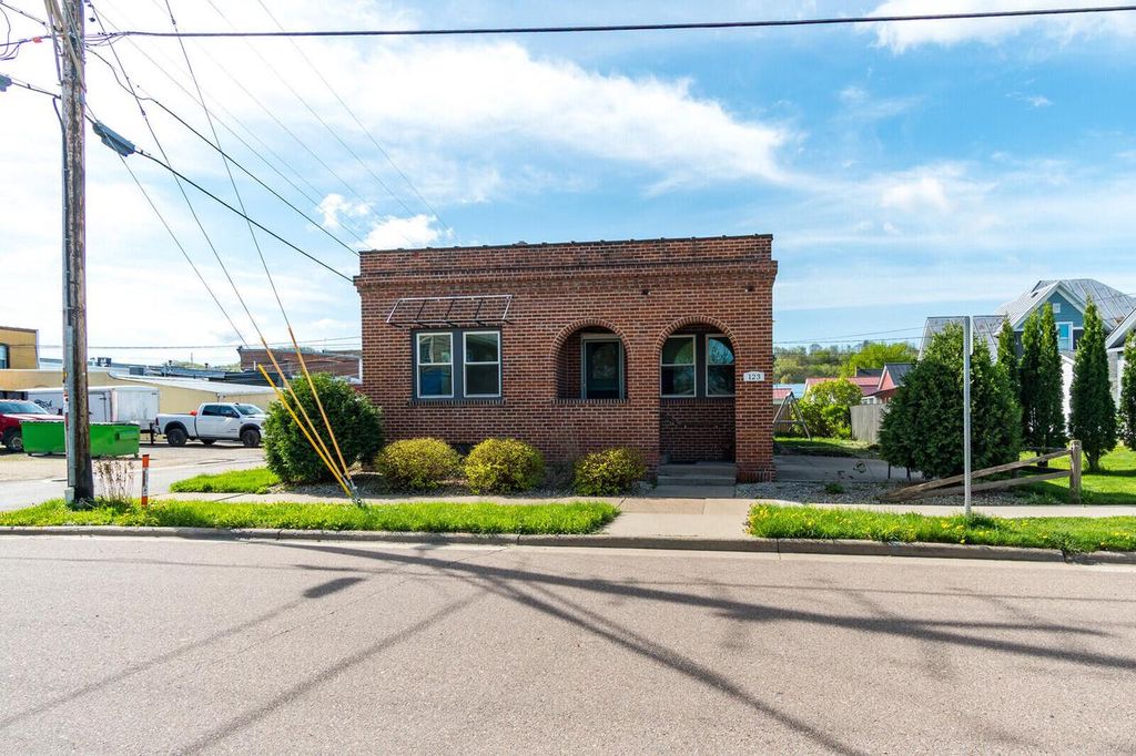 123 Hamilton STREET W, West Salem, WI 54669