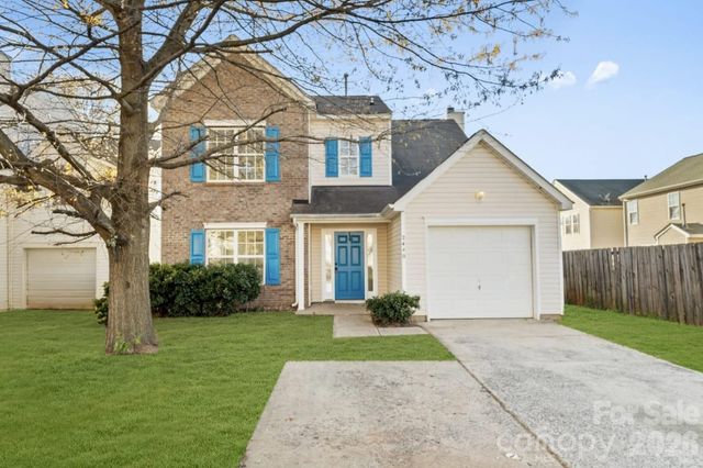 2440 Reid Oaks Drive, Charlotte, NC 28208