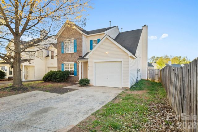 2440 Reid Oaks Drive, Charlotte, NC 28208