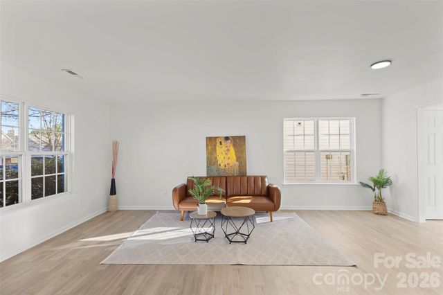 2440 Reid Oaks Drive, Charlotte, NC 28208