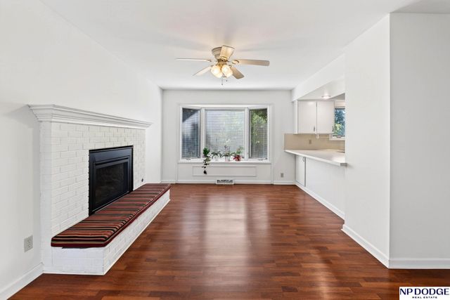 805 Leawood Drive, Omaha, NE 68154