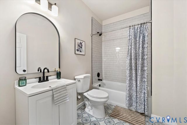 507 N 5th Ave, Hopewell, VA 23860
