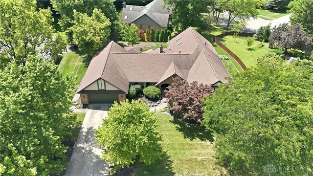 3955 Maple Grove Lane, Beavercreek, OH 45440
