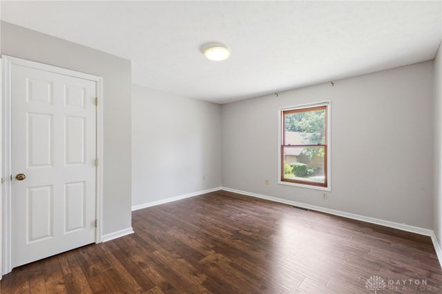3955 Maple Grove Lane, Beavercreek, OH 45440