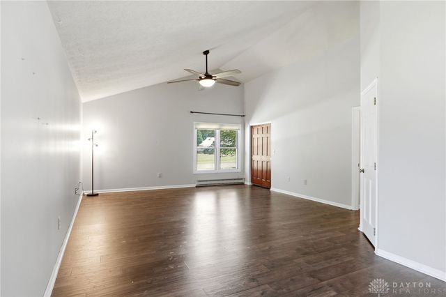 3955 Maple Grove Lane, Beavercreek, OH 45440