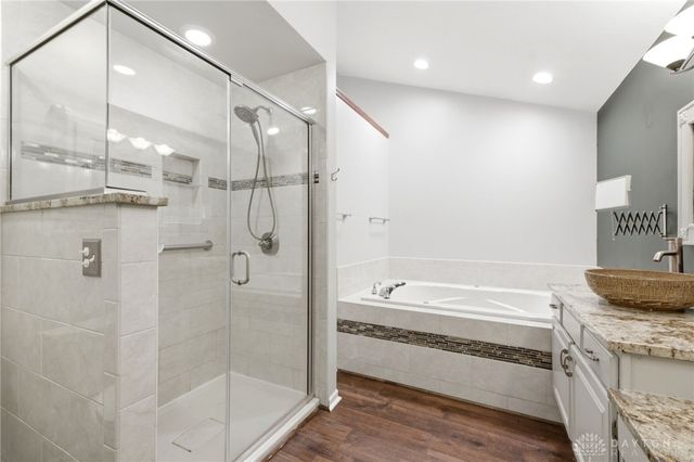 3955 Maple Grove Lane, Beavercreek, OH 45440