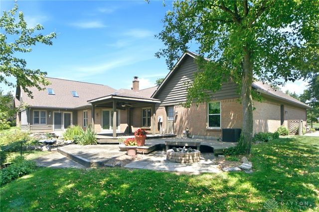 3955 Maple Grove Lane, Beavercreek, OH 45440