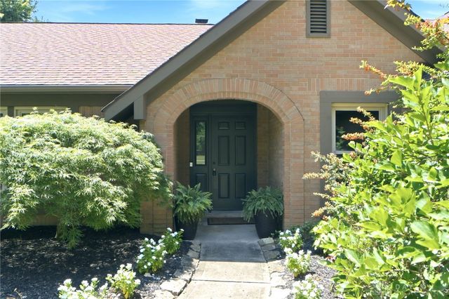 3955 Maple Grove Lane, Beavercreek, OH 45440