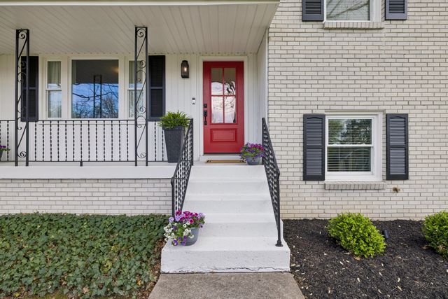 517 Adamwood Dr, Nashville, TN 37211