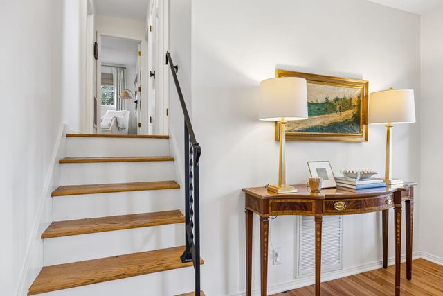 517 Adamwood Dr, Nashville, TN 37211