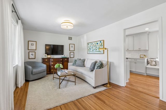 517 Adamwood Dr, Nashville, TN 37211