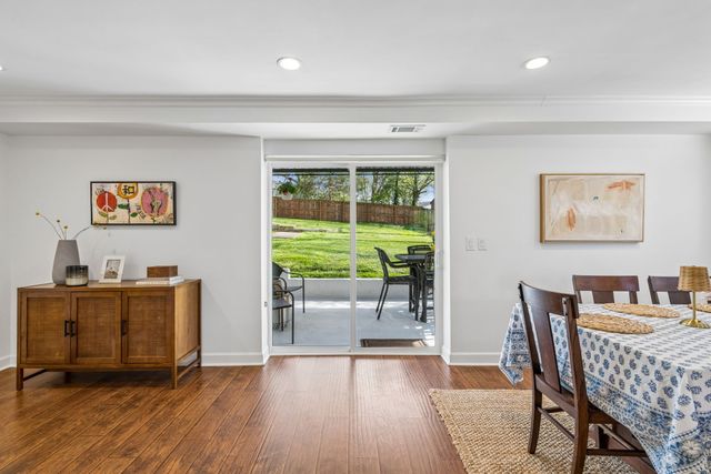 517 Adamwood Dr, Nashville, TN 37211