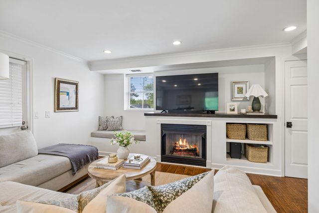 517 Adamwood Dr, Nashville, TN 37211