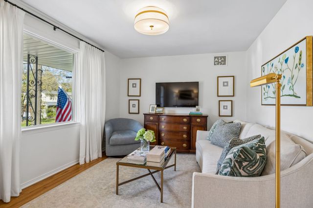 517 Adamwood Dr, Nashville, TN 37211