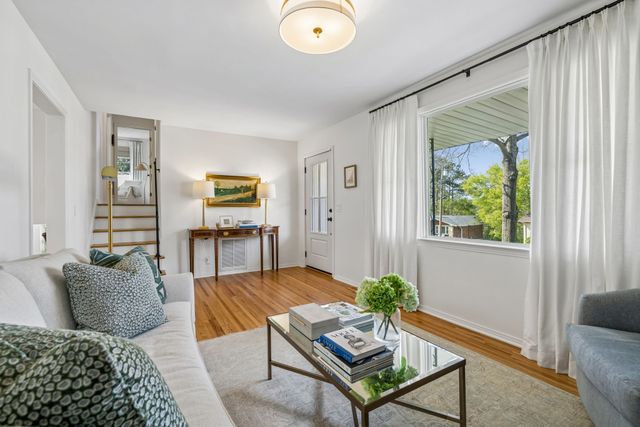 517 Adamwood Dr, Nashville, TN 37211