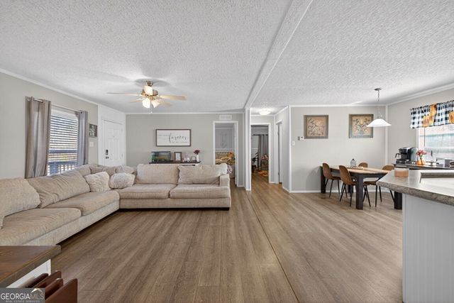 818 Dean Mountain Road, Cleveland, GA 30528