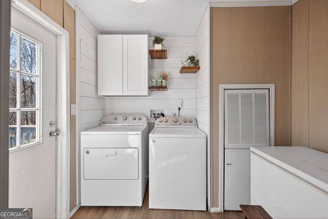 818 Dean Mountain Road, Cleveland, GA 30528