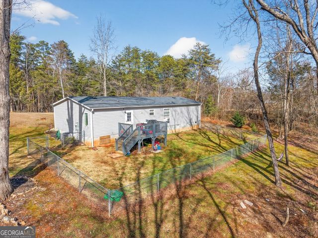 818 Dean Mountain Road, Cleveland, GA 30528