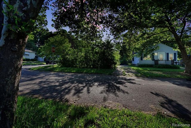 4201 Brunswick Avenue, Flint, MI 48507