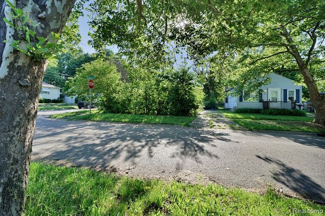 4201 Brunswick Avenue, Flint, MI 48507