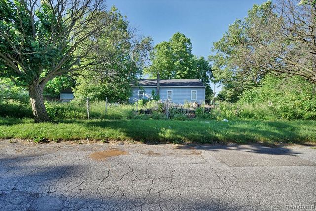 4201 Brunswick Avenue, Flint, MI 48507