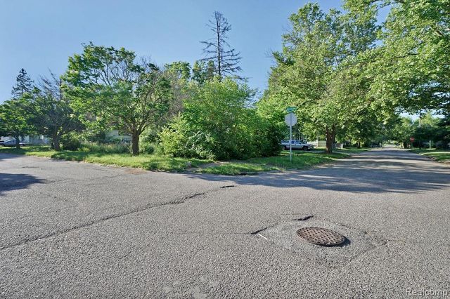 4201 Brunswick Avenue, Flint, MI 48507