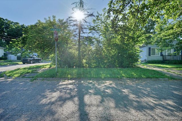 4201 Brunswick Avenue, Flint, MI 48507