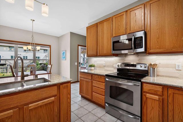 6614 CARLTON Drive, Madison, WI 53718