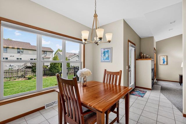 6614 CARLTON Drive, Madison, WI 53718