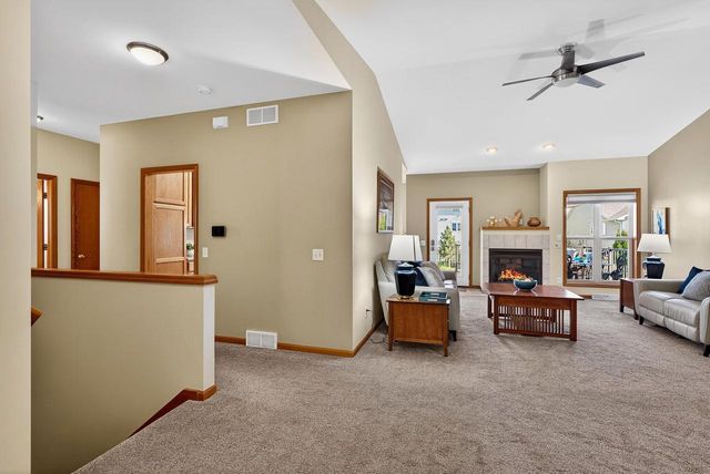 6614 CARLTON Drive, Madison, WI 53718