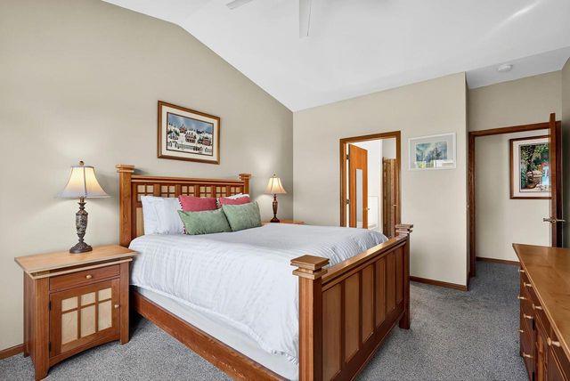 6614 CARLTON Drive, Madison, WI 53718