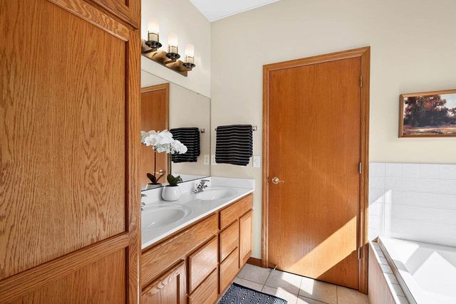 6614 CARLTON Drive, Madison, WI 53718