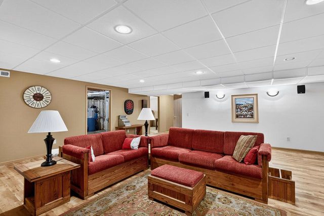 6614 CARLTON Drive, Madison, WI 53718