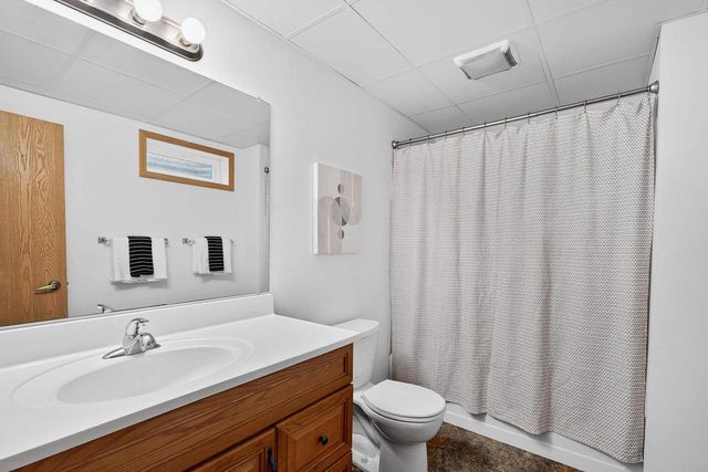 6614 CARLTON Drive, Madison, WI 53718
