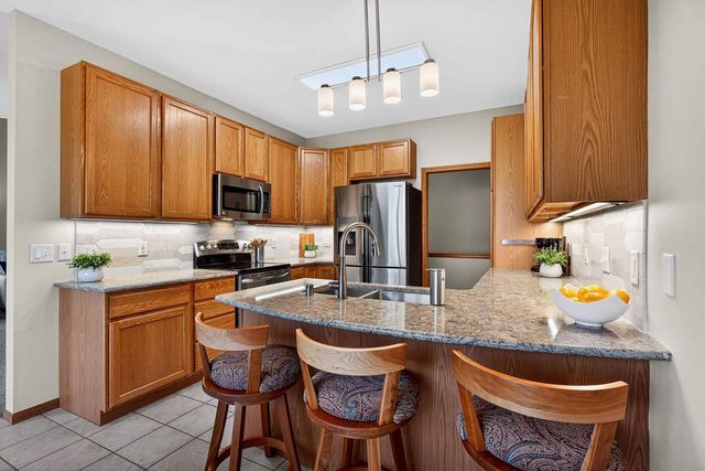 6614 CARLTON Drive, Madison, WI 53718