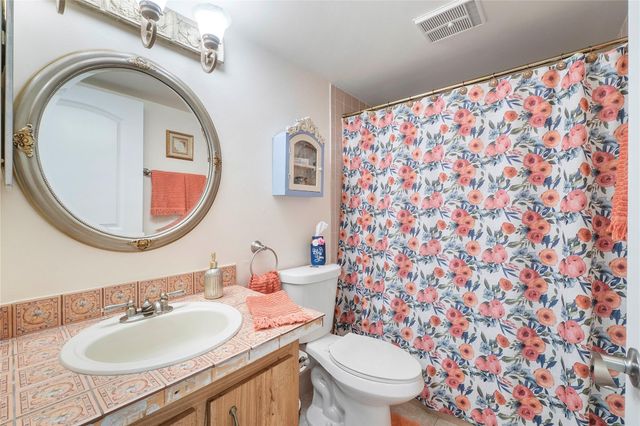 7684 NW 18th St 102, Margate, FL 33063