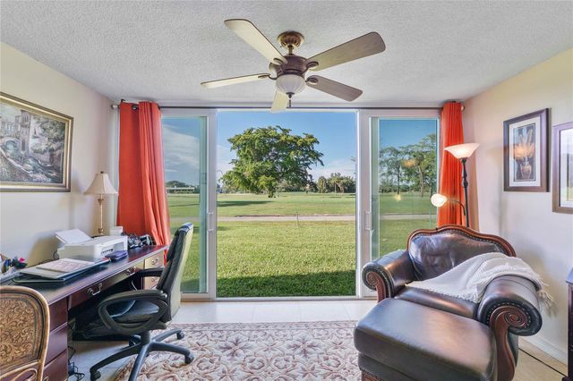 7684 NW 18th St 102, Margate, FL 33063