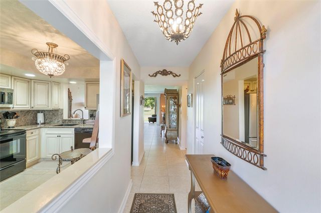 7684 NW 18th St 102, Margate, FL 33063