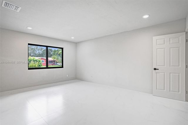 3171 Jackson Blvd, Fort Lauderdale, FL 33312