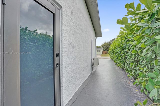 3171 Jackson Blvd, Fort Lauderdale, FL 33312